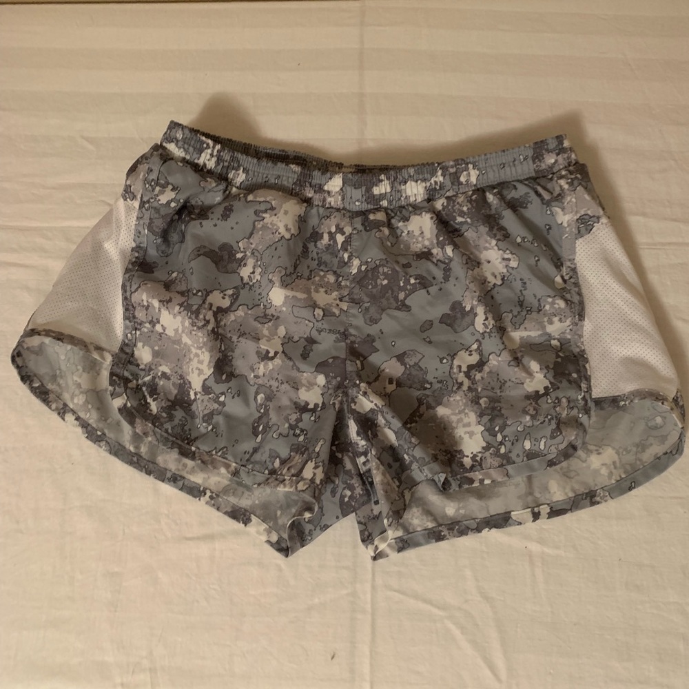 Old Navy Athletic shorts camouflage gray M